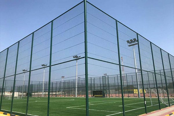 Galaxy银河国际照明1000W投光灯用在迪拜的球场项目